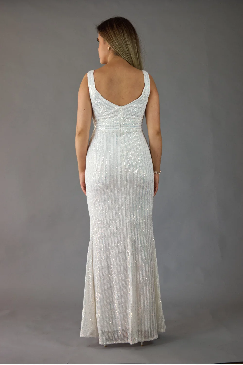 Vestido Largo De Gala De Lentejuelas Con Escote V Y Corte Sirena - Modelo EV435 — vista 2