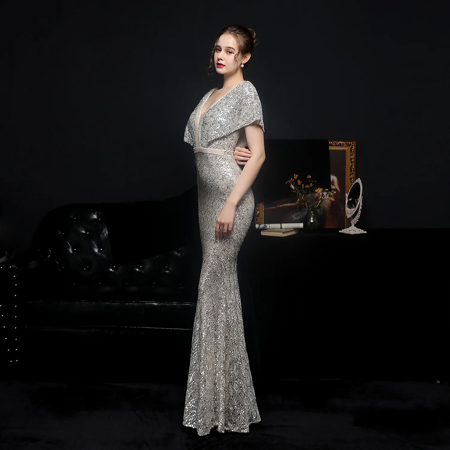 Vestido Largo De Noche Con Lentejuelas, Corte Sirena Y Mangas Mariposa - Modelo EV605 — vista 2