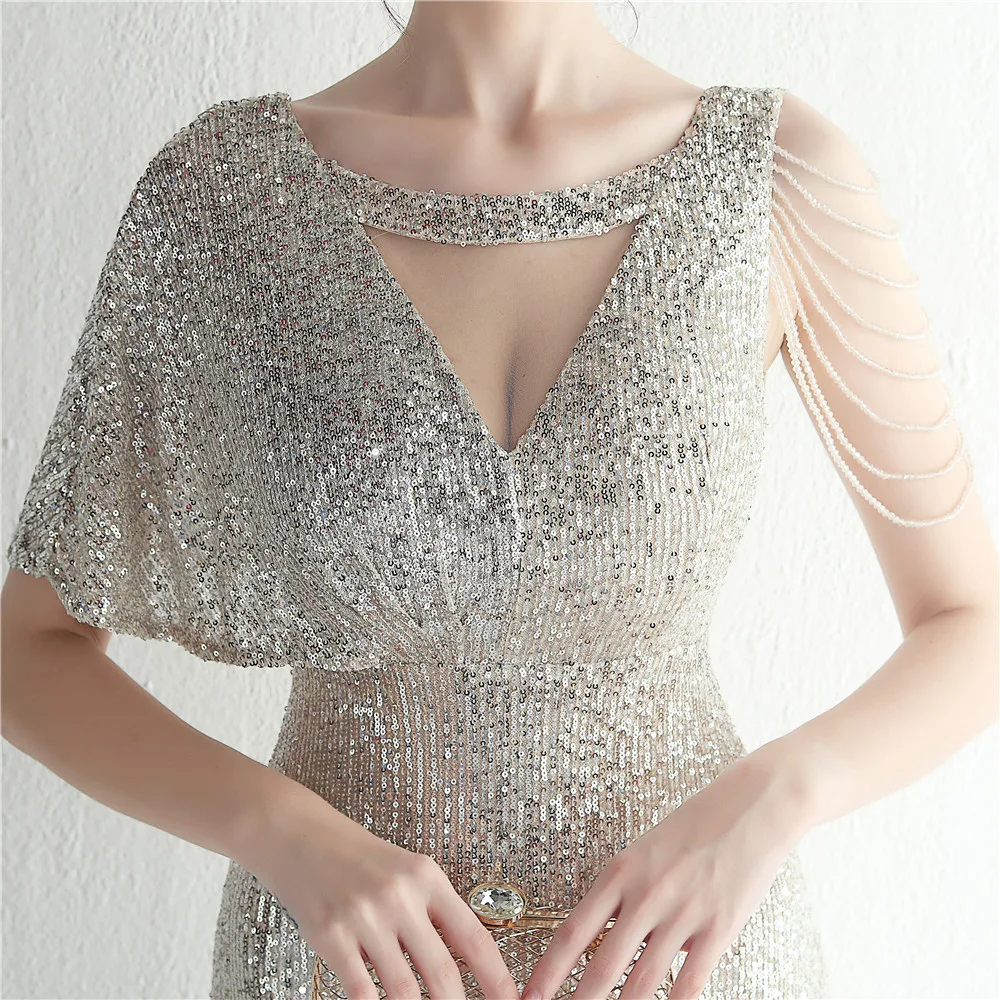 Vestido Largo De Gala Con Lentejuelas, Manga Mariposa Asimétrica Y Cascadas De Cuentas - Modelo EV609 — vista 3