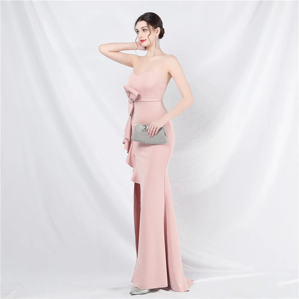 Vestido Largo De Noche Strapless Escote Corazón Con Moño Estructurado Y Abertura - Modelo EV705 — vista 2