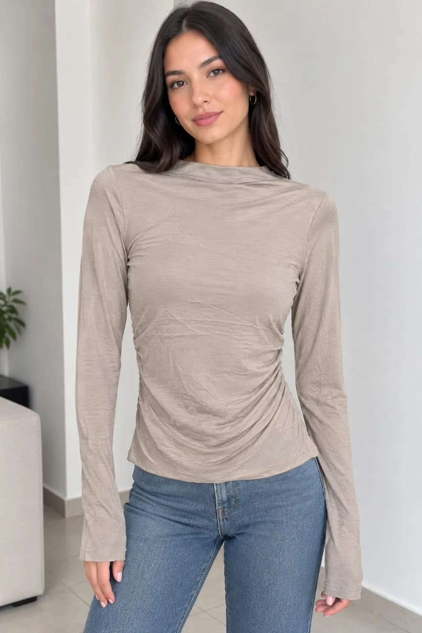 Blusa Manga Larga Cuello Semialto Con Textura Arrugada – Modelo Tw2086 — vista 3